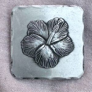 Antique pewter hibiscus brooch “Hawaiian Patterns”.